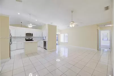 7328 NW 21st St, Margate, FL 33063 - Photo 13