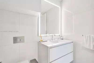 300 Biscayne Boulevard Way #1808W, Miami, FL 33131 - Photo 31