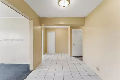 1017 NW 8th St, Hallandale Beach, FL 33009 - Photo 13