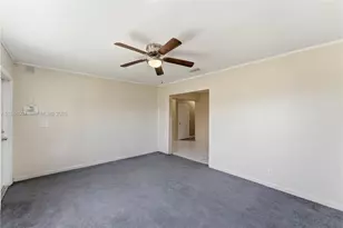 1017 NW 8th St, Hallandale Beach, FL 33009 - Photo 19
