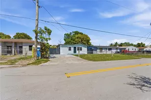 1017 NW 8th St, Hallandale Beach, FL 33009 - Photo 31