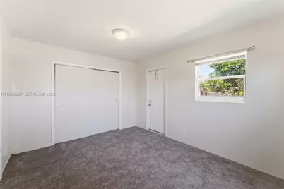1017 NW 8th St, Hallandale Beach, FL 33009 - Photo 21