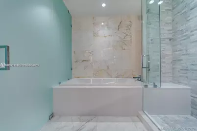 851 NE 1st Ave #4007, Miami, FL 33132 - Photo 13