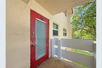 1030 Country Club Dr #309, Margate, FL 33063 - Photo 3
