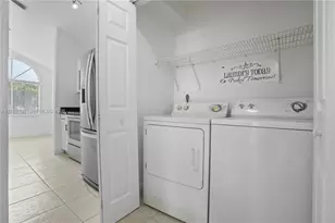 10610 SW 158th Ct, Miami, FL 33196 - Photo 23