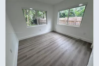 1232 NW 8th Ct #1232, Miami, FL 33136 - Photo 11