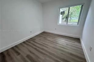 1232 NW 8th Ct, Miami, FL 33136 - Photo 15