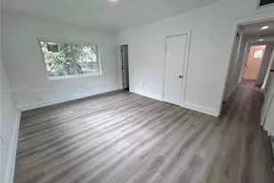 1232 NW 8th Ct, Miami, FL 33136 - Photo 9