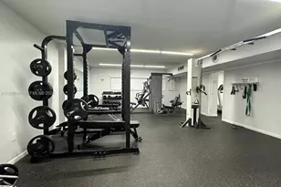 605 Ives Dairy Rd, Miami, FL 33179 - Photo 45