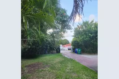 2952 SW 14th St #0, Miami, FL 33145 - Photo 1
