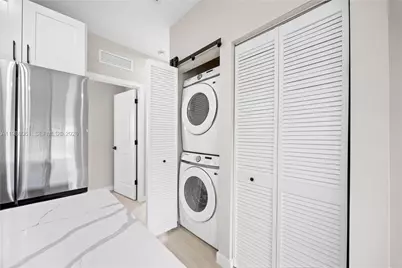 630 NE 166th St #3, Miami, FL 33162 - Photo 7