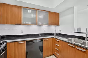 16699 Collins Ave, Sunny Isles Beach, FL 33160 - Photo 13
