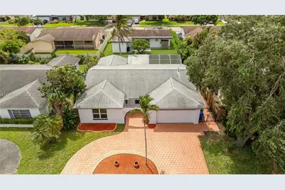 8970 Johnson St, Pembroke Pines, FL 33024 - Photo 57