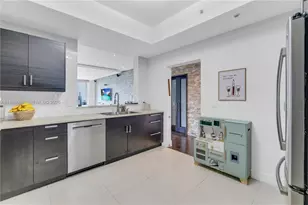 3340 NE 190th St, Aventura, FL 33180 - Photo 9