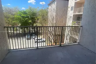 15231 SW 80th St, Miami, FL 33193 - Photo 5