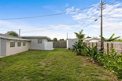 1511 NW 85th Way, Pembroke Pines, FL 33024 - Photo 5