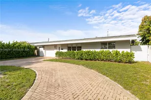 1511 NW 85th Way, Pembroke Pines, FL 33024 - Photo 31