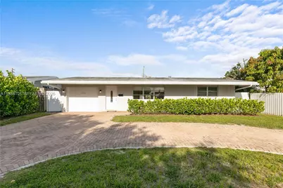 1511 NW 85th Way, Pembroke Pines, FL 33024 - Photo 1