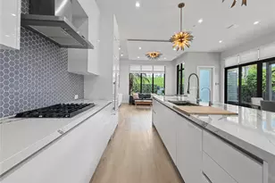 8222 NW 51st Terrace, Doral, FL 33166 - Photo 13