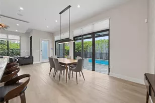 8222 NW 51st Terrace, Doral, FL 33166 - Photo 5