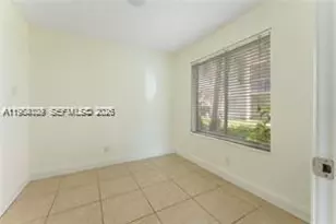 10521 SW 157th Pl, Miami, FL 33196 - Photo 5