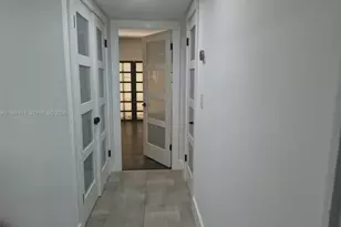 7020 Crown Gate Dr, Miami Lakes, FL 33014 - Photo 7