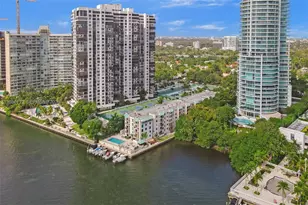 2201 Brickell Ave, Miami, FL 33129 - Photo 7