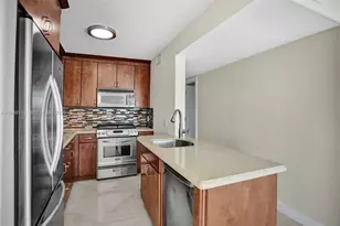 2201 Brickell Ave, Miami, FL 33129 - Photo 55