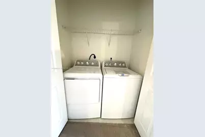 4227 NW 83rd Ave, Doral, FL 33166 - Photo 5