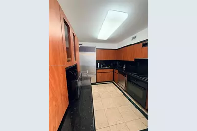 5161 Collins Ave #1506, Miami Beach, FL 33140 - Photo 9