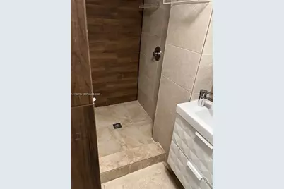 175 NW 121st St, North Miami, FL 33168 - Photo 17