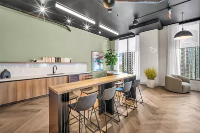 121 NE 5th St #902, Miami, FL 33132 - Photo 31