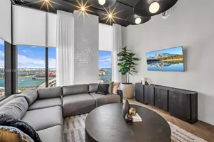 121 NE 5th St, Miami, FL 33132 - Photo 33