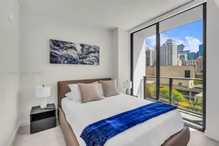 121 NE 5th St, Miami, FL 33132 - Photo 7