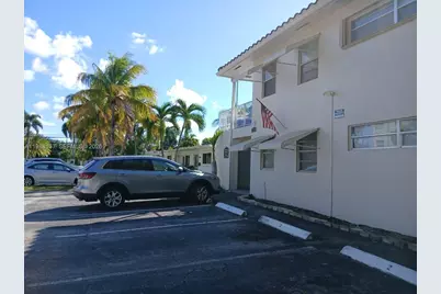 3031 NE 21 Ter #2, Oakland Park, FL 33306 - Photo 1