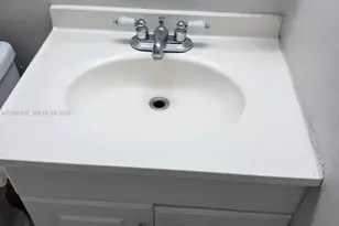 3031 NE 21st Terrace, Oakland Park, FL 33306 - Photo 9