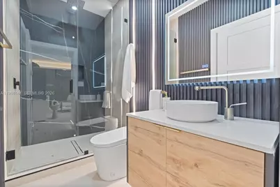 1108 Harrison St, Hollywood, FL 33019 - Photo 15