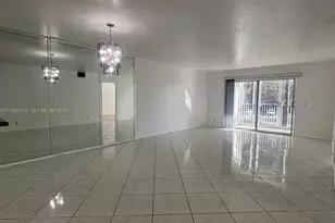 12600 SW 5th Ct, Pembroke Pines, FL 33027 - Photo 7