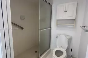 12600 SW 5th Ct, Pembroke Pines, FL 33027 - Photo 15