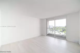 1351 NE Miami Gardens Dr, Miami, FL 33179 - Photo 9