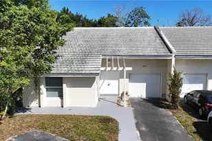 10575 La Placida Dr, Coral Springs, FL 33065 - Photo 3