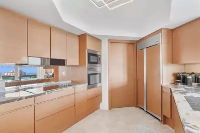 1000 S Pointe Dr #705, Miami Beach, FL 33139 - Photo 3