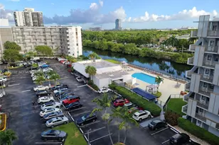 3475 N Country Club Dr, Aventura, FL 33180 - Photo 3