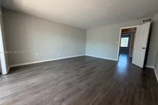 6760 SW 40th St, Davie, FL 33314 - Photo 29