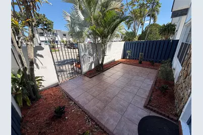 6760 SW 40th St #41, Davie, FL 33314 - Photo 3
