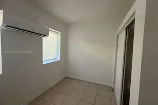 1021 NW 3rd St, Miami, FL 33128 - Photo 11