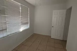 1021 NW 3rd St, Miami, FL 33128 - Photo 5