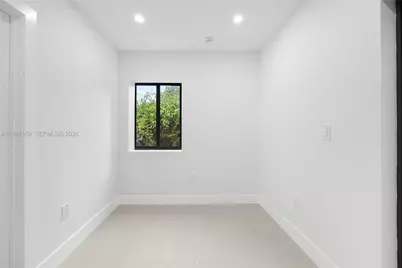 421 NW 81st St, Miami, FL 33150 - Photo 35