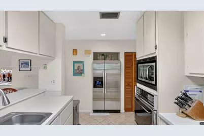 1753 Nocatee Dr, Miami, FL 33133 - Photo 5