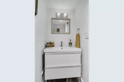 150 SE 25th Rd #8H, Miami, FL 33129 - Photo 23